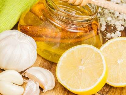 Honey,garlic and lemon. Natural medicine