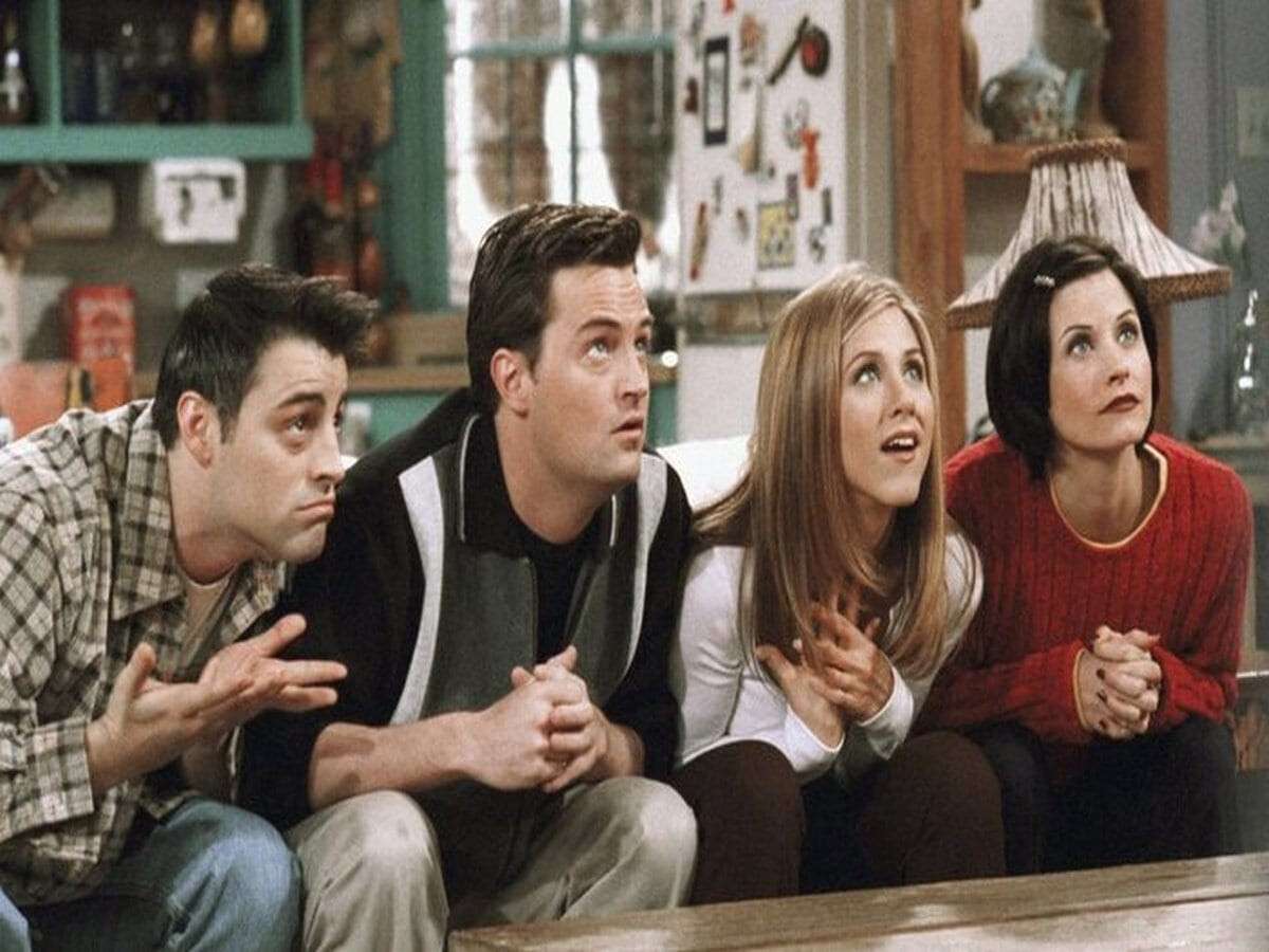 Friends 10. Кейси сериал друзья. Сериал друзья спецвыпуск. Зак сериал друзья. Элис и друзья сериал.