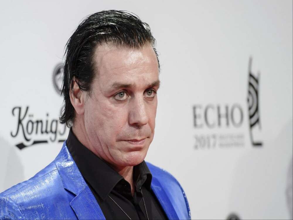 Вокалист Rammstein Тилль Линдеманн попал в больницу с коронавирусом