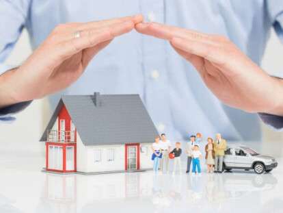 Use-Life-Insurance-Broker-e1526198440850-1024x591