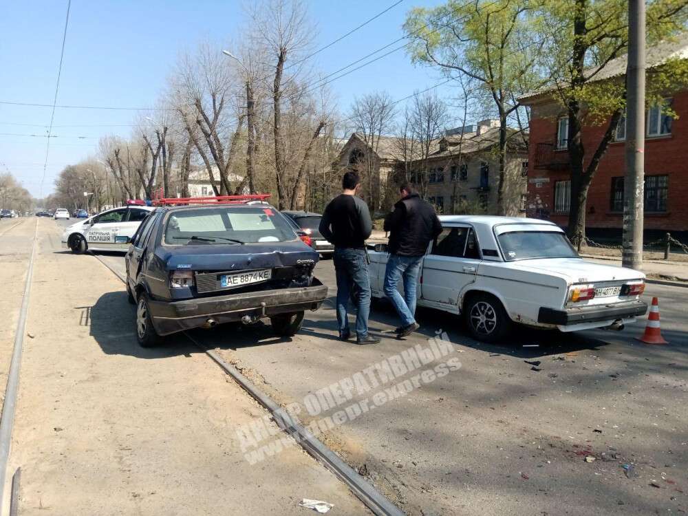 Дтп на богдана хмельницкого