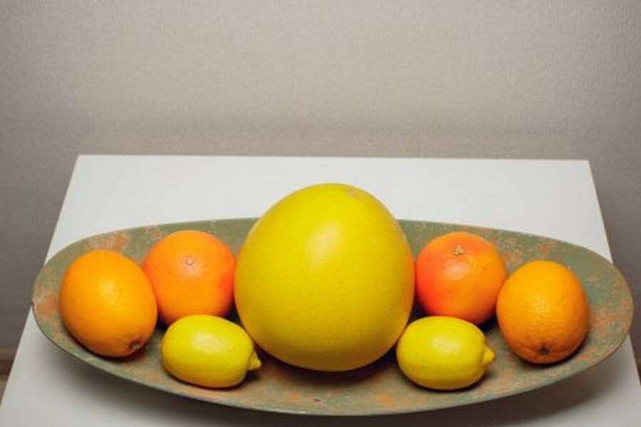 depositphotos_173807462-stock-photo-citrus-pomelo-grapefruit-orange-lemon