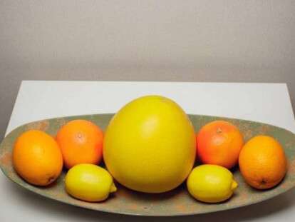 depositphotos_173807462-stock-photo-citrus-pomelo-grapefruit-orange-lemon