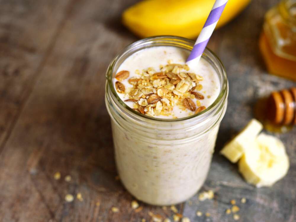 Banana smoothie with oat.