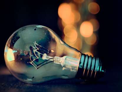 light-bulb-3535435_960_720-2