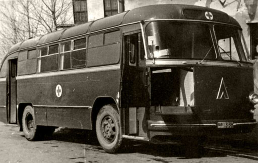 avtobus-laz-695b-sanitarnyj