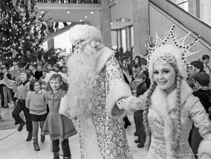 1419938556_new-year-celebration-in-ussr-6