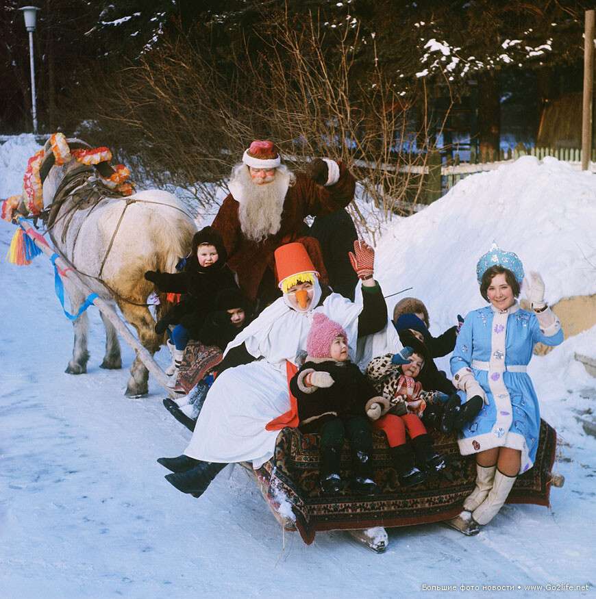 1419938575_new-year-celebration-in-ussr-8