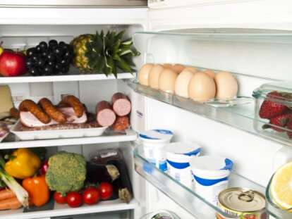 Мы всю жизнь храним это неправильно: 5 продуктов питания, которые немедленно нужно вытащить из холодильника