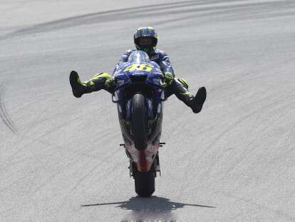 В Подгородном мотоциклисты устраивают гонки и не дают спать местным жителям