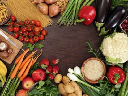 В Украине открылся первый банк еды, фото