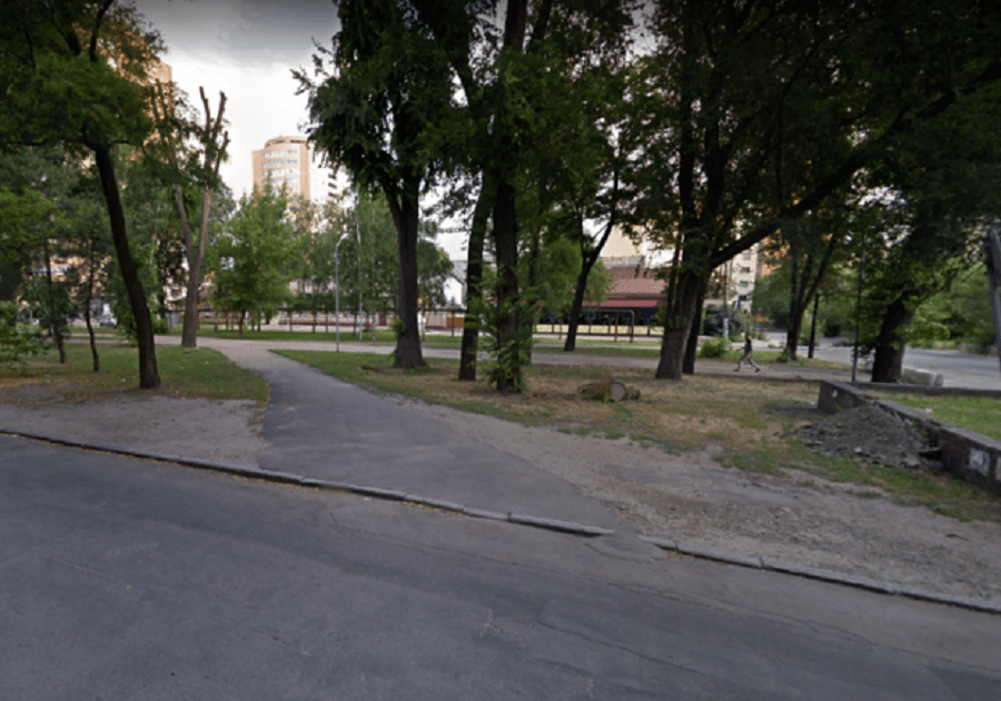 В Днепре реконструируют площадь Успенскую