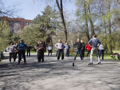 Зарядка в парке