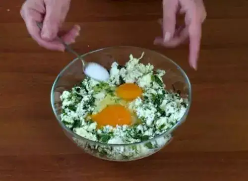 два яйца + соль