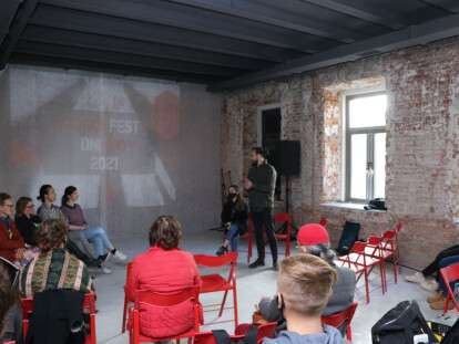 7F58B331-3E7E-4EE6-B39C-05DC3242B090