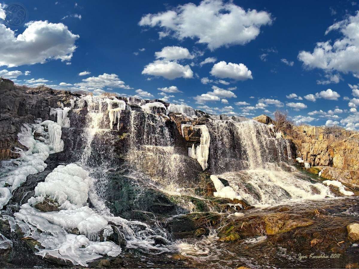 Фото водопада Белые камни