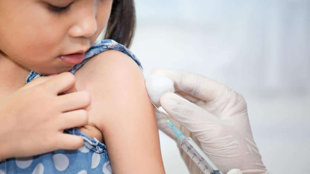 Вакцинация детей (фото)