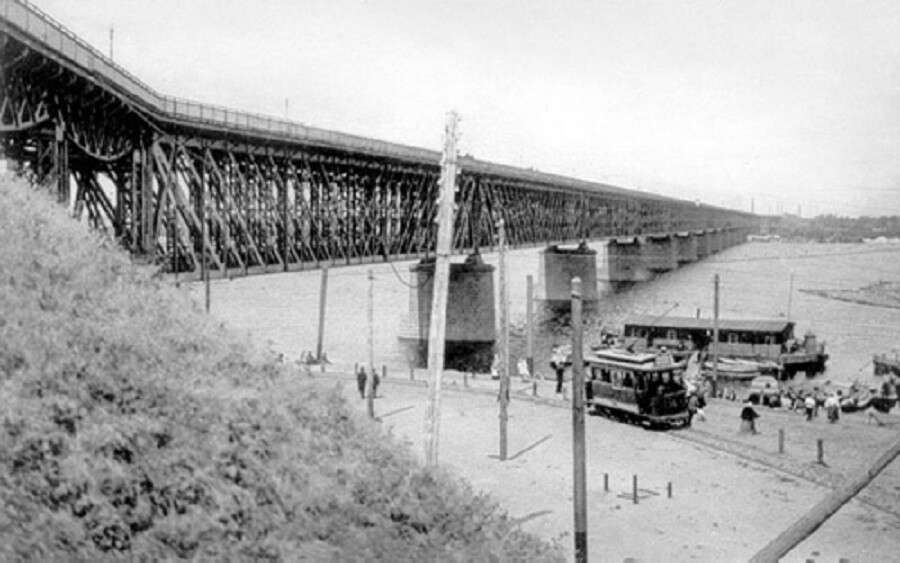 Фото Амурского моста в Днепре