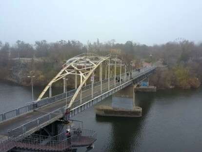 Мост на монастырский остров