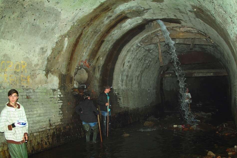 Фото подземной реки Днепра