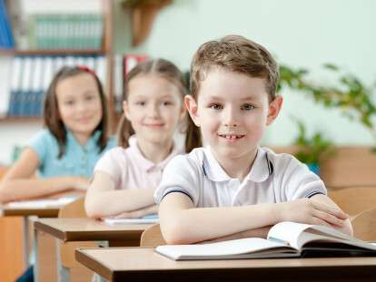школьники за партой