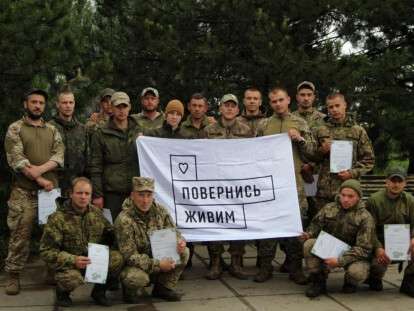 instruktor-povernys-zhyvym-navchaye-girskyh-shturmovykiv-sapernij-spravi