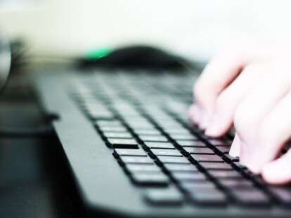 распространять