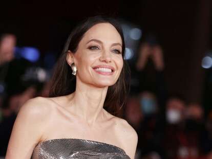 Анджелина Джоли