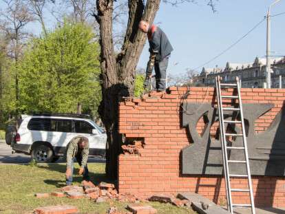 D874CF54-2ED3-48DE-8E18-B6BCDB3462D3