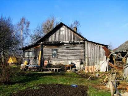 разрушенный дом