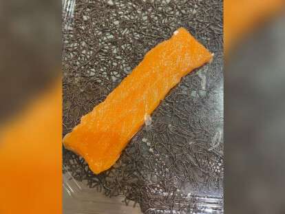 суши с гнилой рыбой