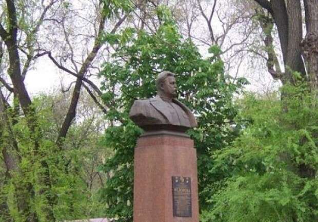 памятник