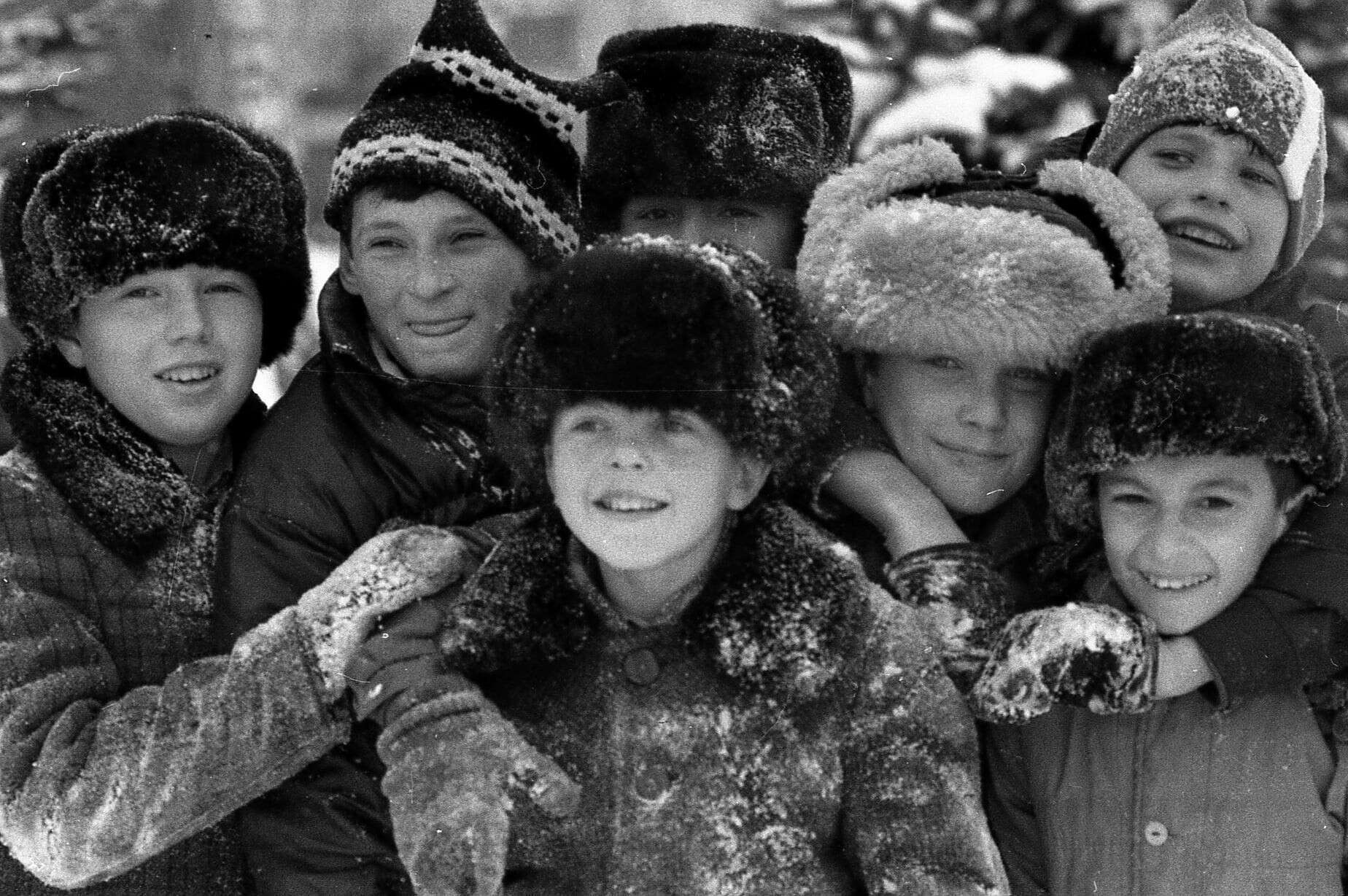 Первый снег и много счастья. Как 40-50 лет назад днепровские дети ...
