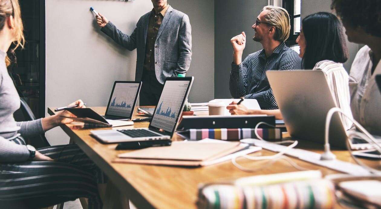 робота