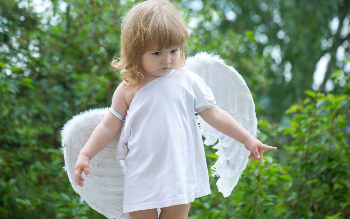 Angels_Little_girls_495565_2560x1600