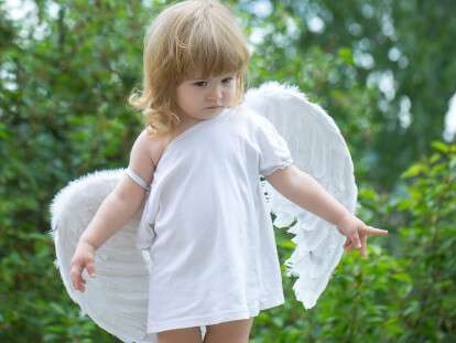 Angels_Little_girls_495565_2560x1600