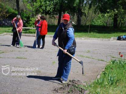 C8134BDE-2D99-49B5-965E-6DE0E47F7106