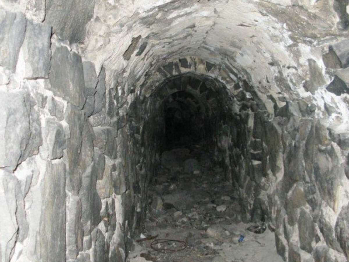 вхід у тунель