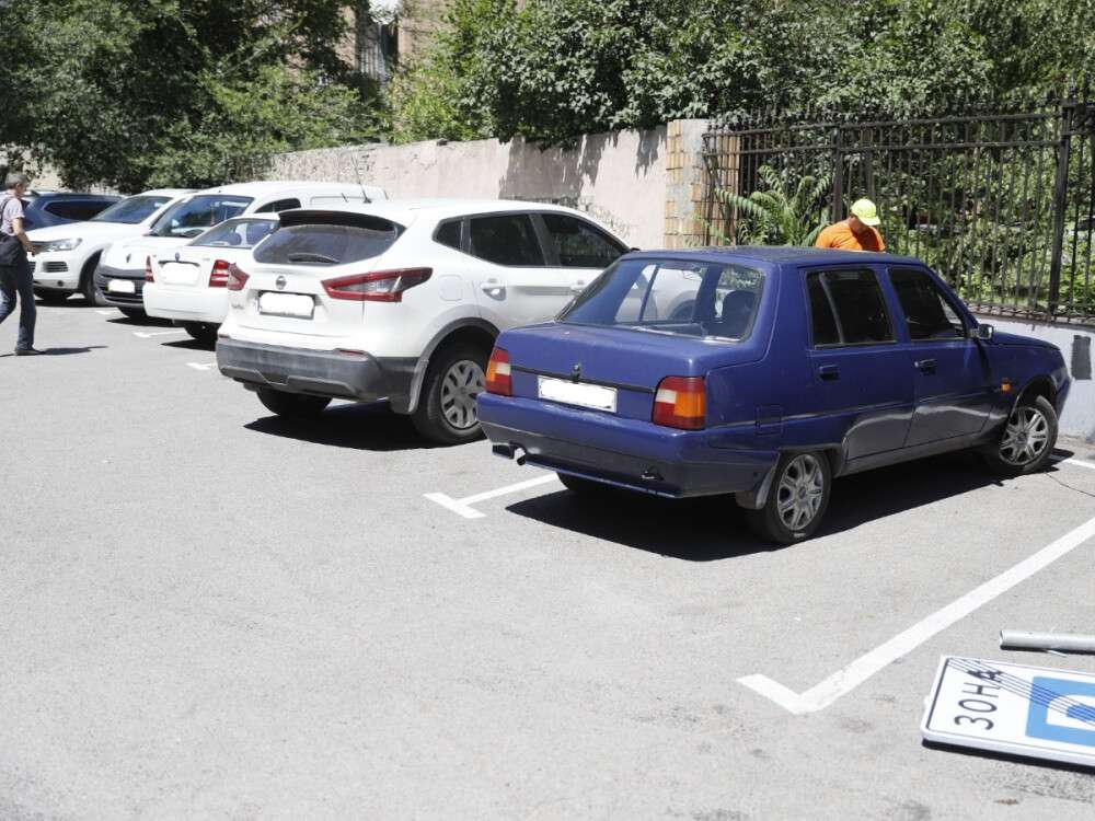 парковки у Дніпрі