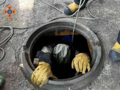 На Дніпропетровщині у каналізаційному колекторі знайшли двох загиблих чоловіків