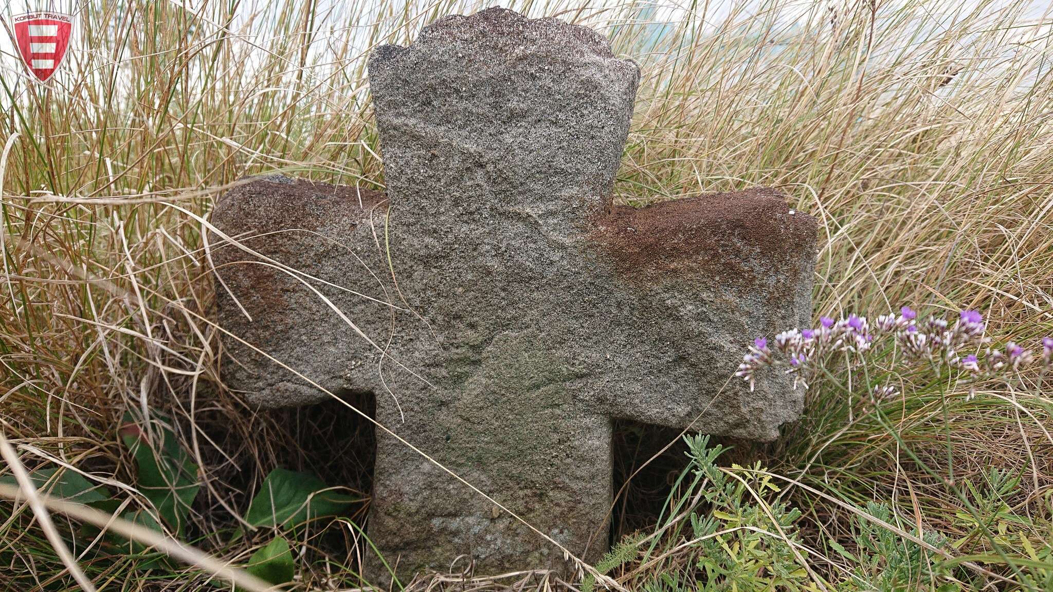 каменные кресты