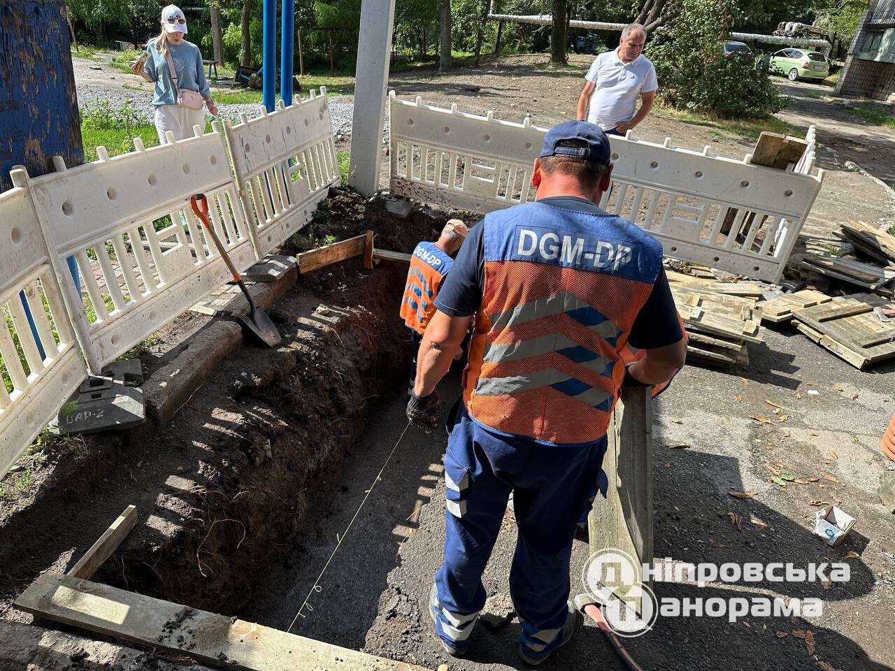 Чтобы не было подтоплений: в Днепре ремонтируют дождеприемники (Видео).  Читайте на UKR.NET