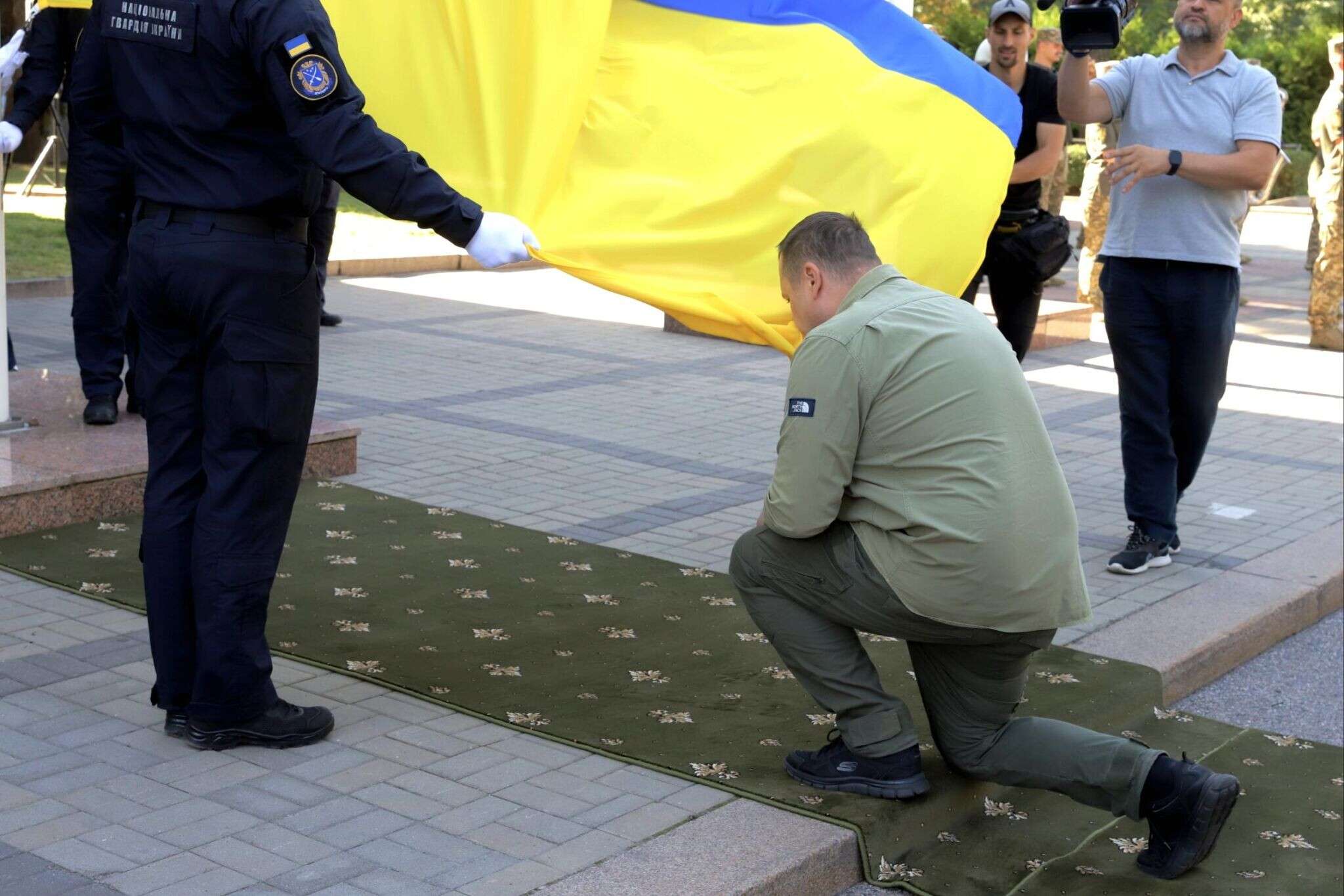 підняття прапору Дніпро