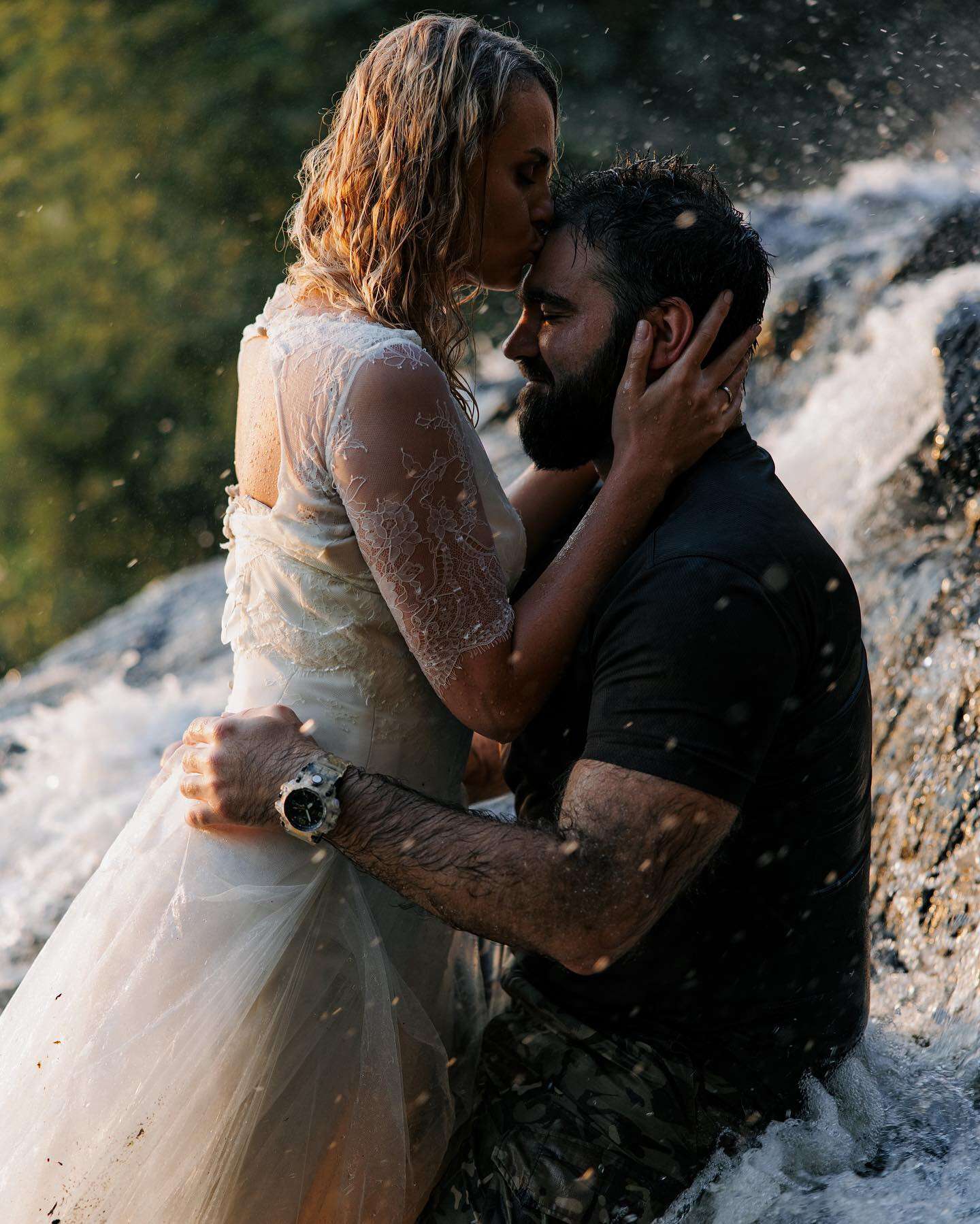 весілля у водоспаді7