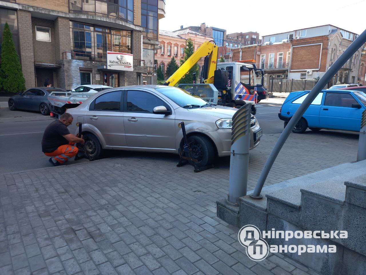 нарушение правил парковки в Днепре