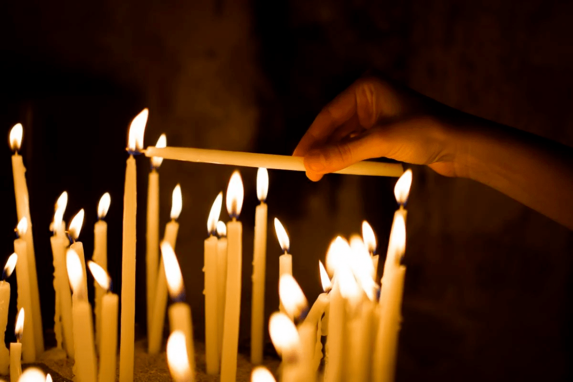 свечи поминки церковь