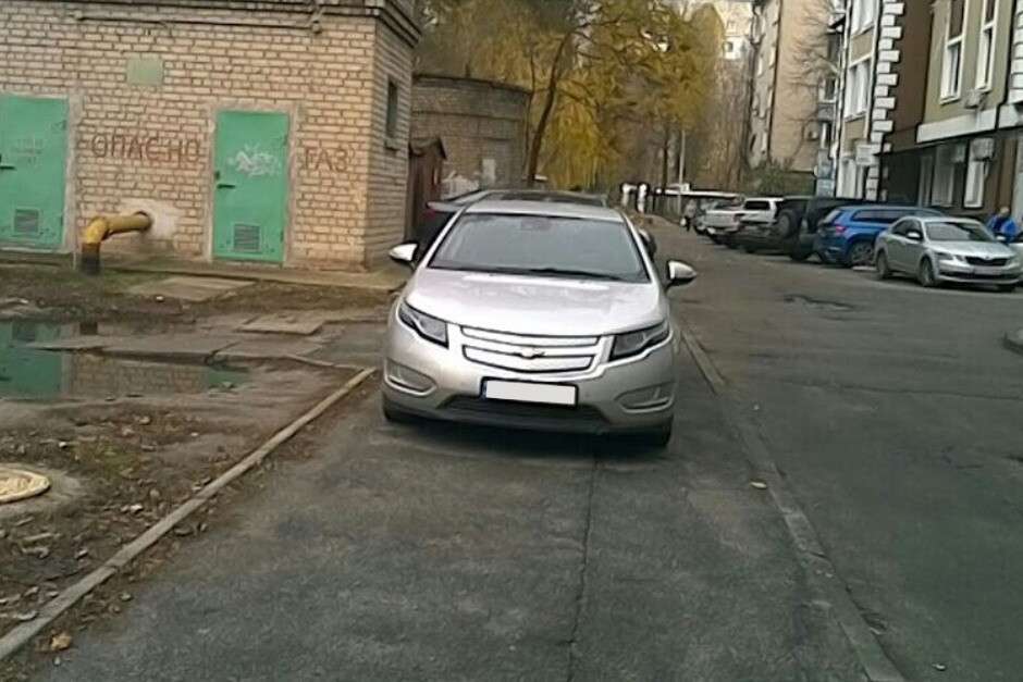 порушення правил паркування у Дніпрі