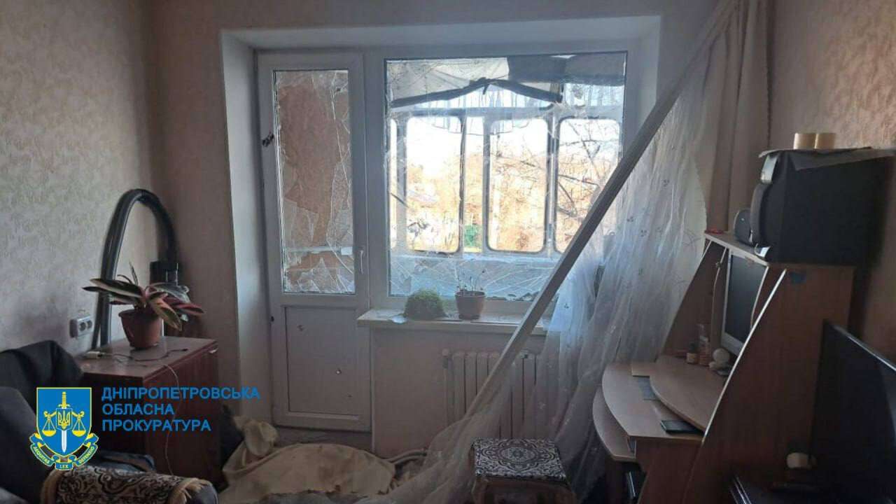 ворожий удар по житловому будинку у Нікополі