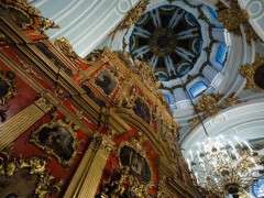церква