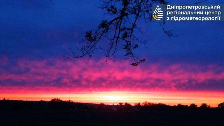 вражаючий захід сонця 28 квітня